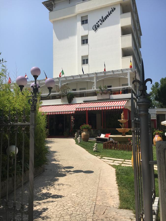 Hotel De Amicis Riccione Exterior photo