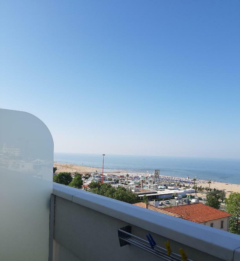 Hotel De Amicis Riccione Exterior photo